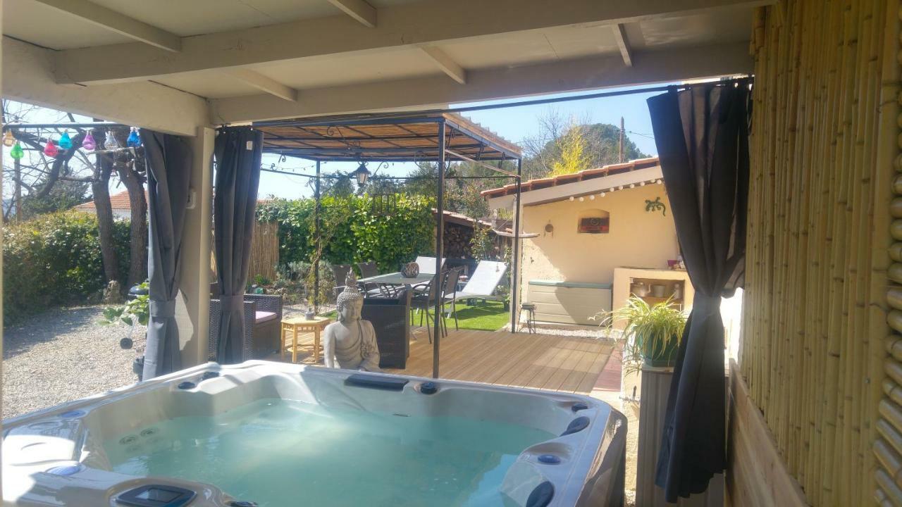 Gite Lapaz/Jacuzzi Prive/Piscine Draguignan Exterior foto
